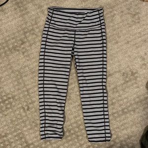 Athleta striped yoga crop tights size small
